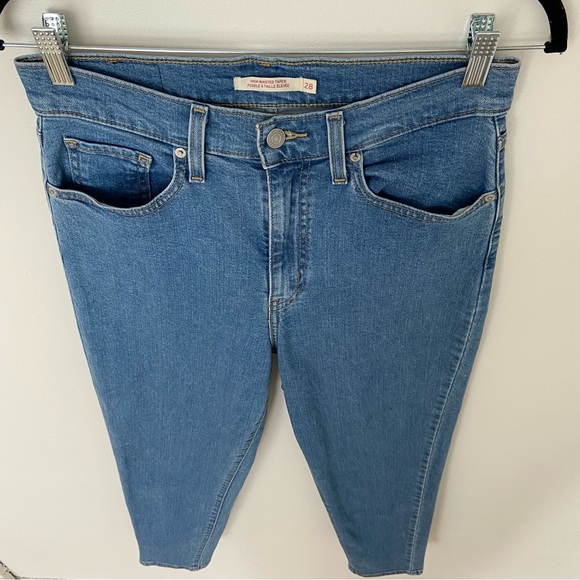 Levi’s High Waisted Tapered Jeans in Medium Blue size 28 29 Long Mom Fit - Picture 4 of 11